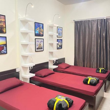 Хостел Dxb Backpackers Executive Дубай Экстерьер фото